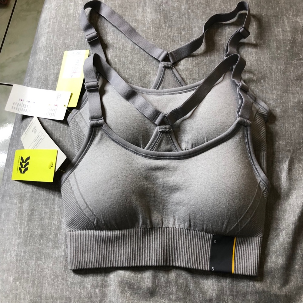 2x20$ (2pcs) New All in motion sports bra